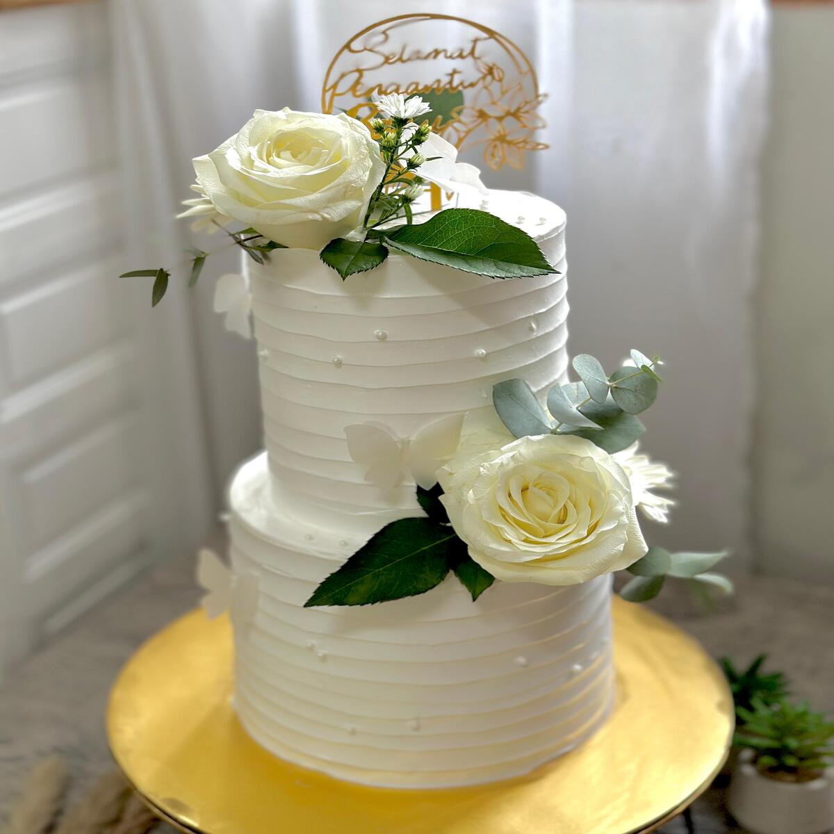 2 Tiers Wedding Cake